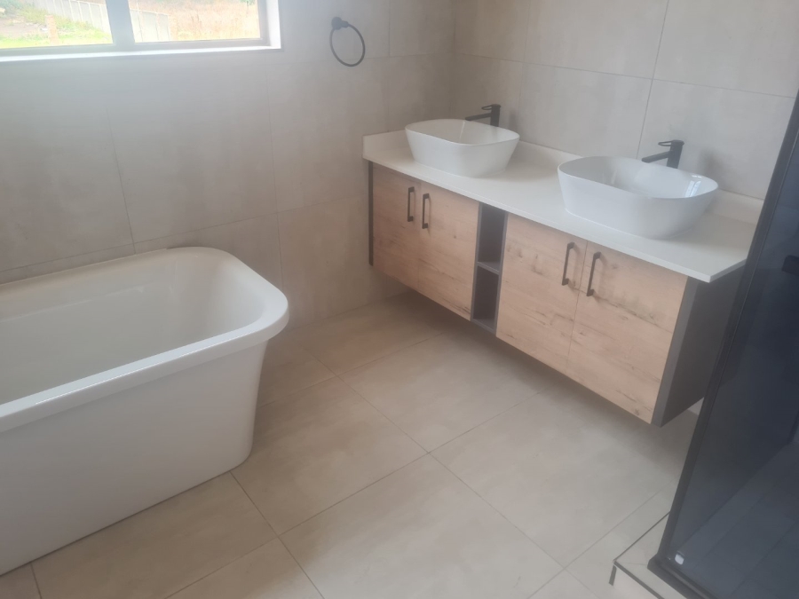 3 Bedroom Property for Sale in Somerton Estate Free State